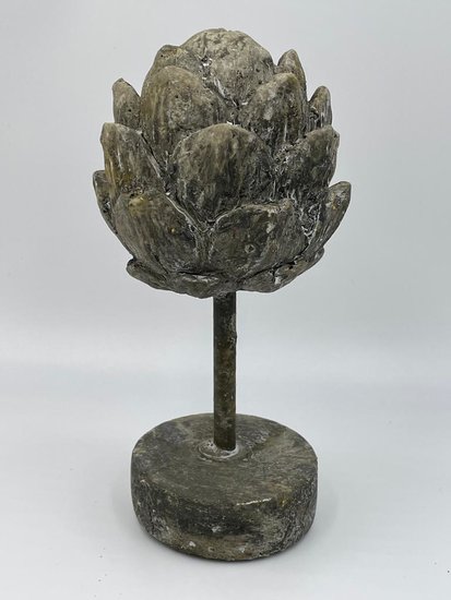 Beeld artisjok op ronde voet stonegrey grijs steen 19x7,5 cm maat S decoratie| 65474 | Home Sweet Home | Stoer &amp; Sober Woon