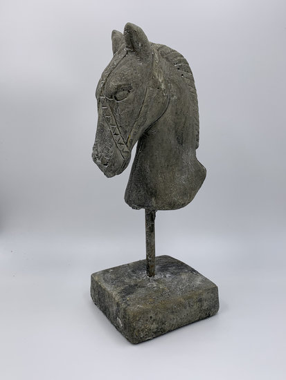 Decoratiebeeld Paard op voet stonegrey grijs groen steen maat S H25,5xB9,3CM | 65461 | Home Sweet Home | Stoer &amp; Sober Woon