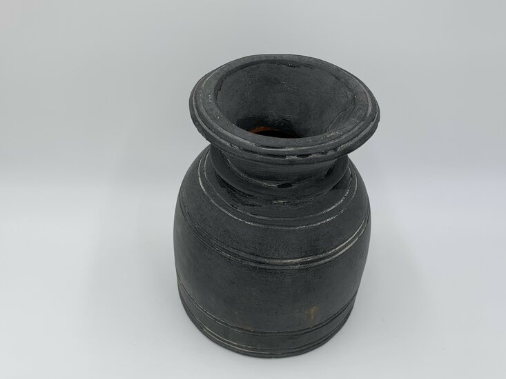 Nepalese decoratieve pot maat L grijs / zwart 23 x 18 cm aardewerk | 42647 | Home Sweet Home | Stoer &amp; Sober Woonstijl