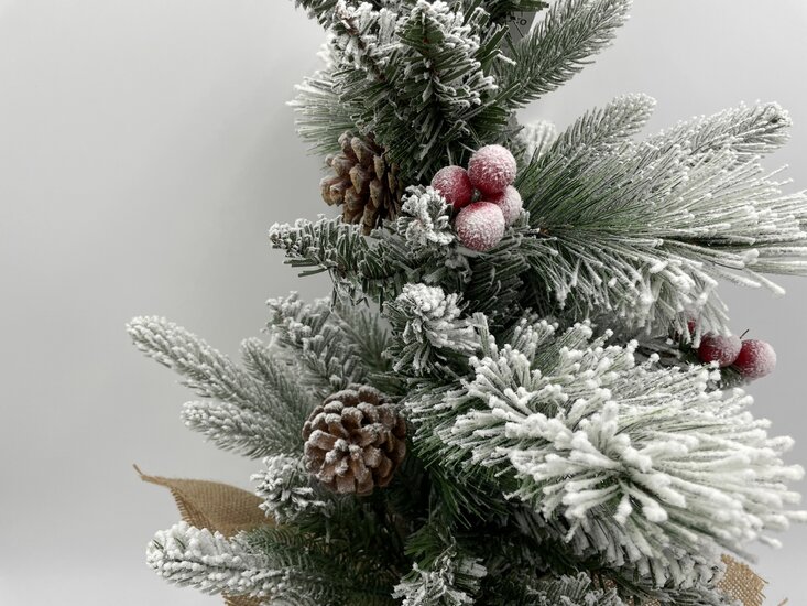 Kunst Kerstboom met sneeuw dennenappel groen wit jute  63 cm | LC5282-02-12 | Home Sweet Home | Stoer &amp; Sober Woonstijl