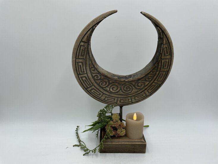 Mandala halve maan op standaard vintage bruin 36 x 25 cm sokkel ornament | 962903 | Home Sweet Home | Stoer &amp; Sober Woonstijl