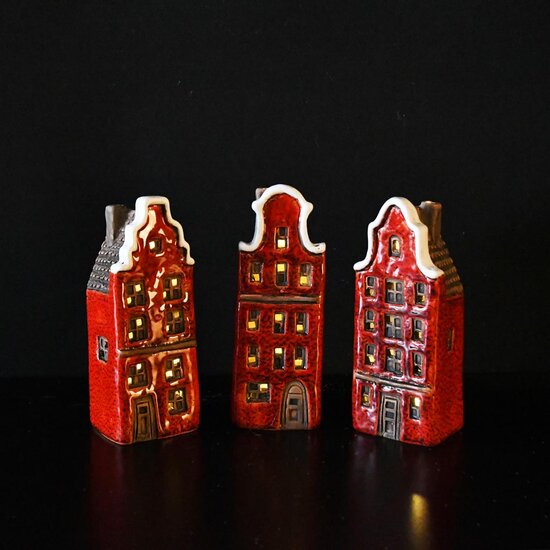 Dekoratief | Deco huisje, rood, keramiek, LED, 6x5x14cm, set van 3 stuks | A255031