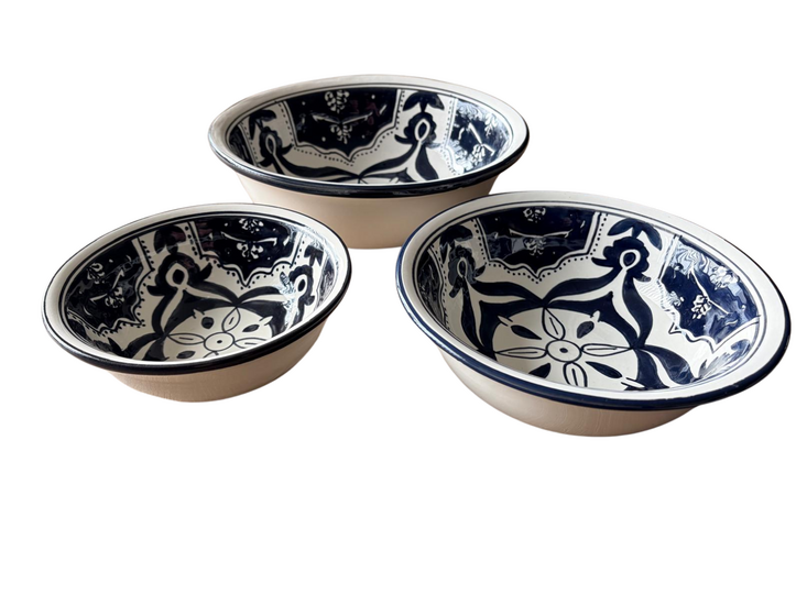 3 delige set Saladier &Oslash; 25 - 19,5 - 15,5 cm Black Fond- Handgemaakt | Dishes &amp; Deco