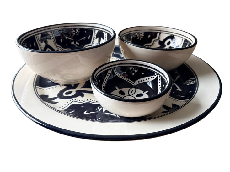 Tapas Party set 4 delig Black Fond aardewerk hapjes bord en schaaltjes zwart wit | TP.PY.BF4 | Dishes &amp; Deco