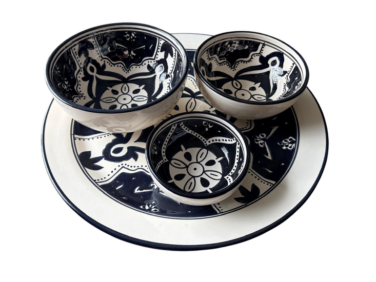 Tapas Party set 4 delig Black Fond aardewerk hapjes bord en schaaltjes zwart wit | TP.PY.BF4 | Dishes &amp; Deco