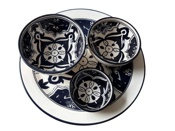 Tapas Party set 4 delig Black Fond aardewerk hapjes bord en schaaltjes zwart wit | TP.PY.BF4 | Dishes &amp; Deco