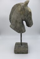 Decoratiebeeld Paard op voet stonegrey grijs groen steen maat L H33xB9,5CM | 65483 | Home Sweet Home | Stoer &amp; Sober Woonst