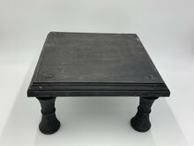 Decoratie plateau vierkant hoge pootjes hout 30x30x15cm vintage grijs bruin plantentafel bajot | 65566 | Home Sweet Home | Stoe