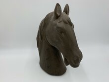 Beeld ornament paard middel bruin keramiek 24 x 19 cm  paardenhoofd | 774991 | Stoer &amp; Sober Woonstijl