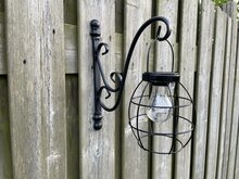 Hang Lantaarn Solar lamp met wandhaak zwart | HSH288289 | Tuinverlichting | Stoer &amp; Sober Woonstijl