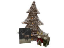 Kerstboom bruin met sneeuw decoratie met ledverlichting &amp; timer ijzer 3x aa 60 cm x 48 cm Maat L | 790790 | Home Sweet Home