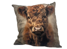 Luxe Sierkussen Schotse Hooglander Portret - Landelijk, Stoer en Sfeervol Woontextiel