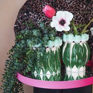 Housevitamin Vaas- Bloemen Vaas met Tulpen rand - dolomiet - Licht Groen- 17x17x16cm