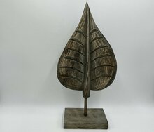 Ornament hout blad op voet vintage bruin klein 39 x 20 x 10 cm | 736742 | Home Sweet Home | Stoer &amp; Sober Landelijke Woonstijl