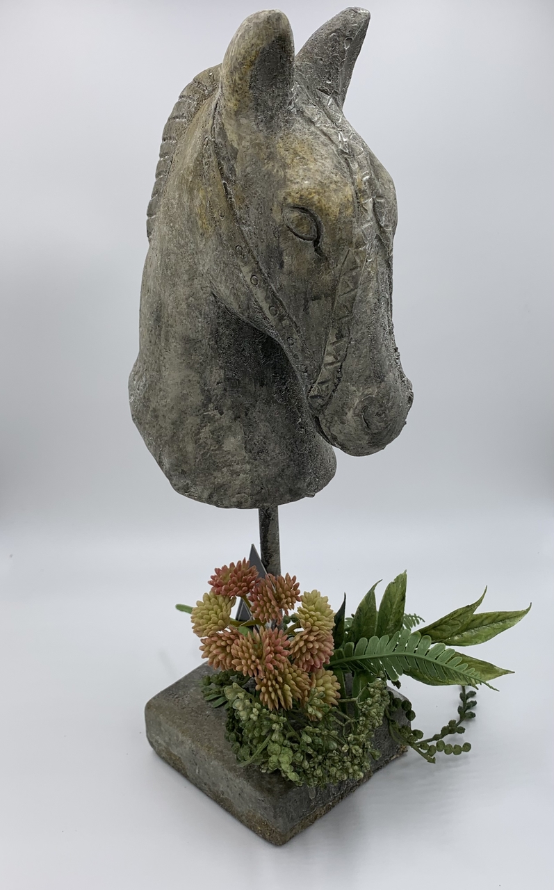 Decoratiebeeld Paard op voet stonegrey grijs groen steen maat L H33xB9,5CM | 65483 | Home Sweet Home | Stoer & Sober Woonst