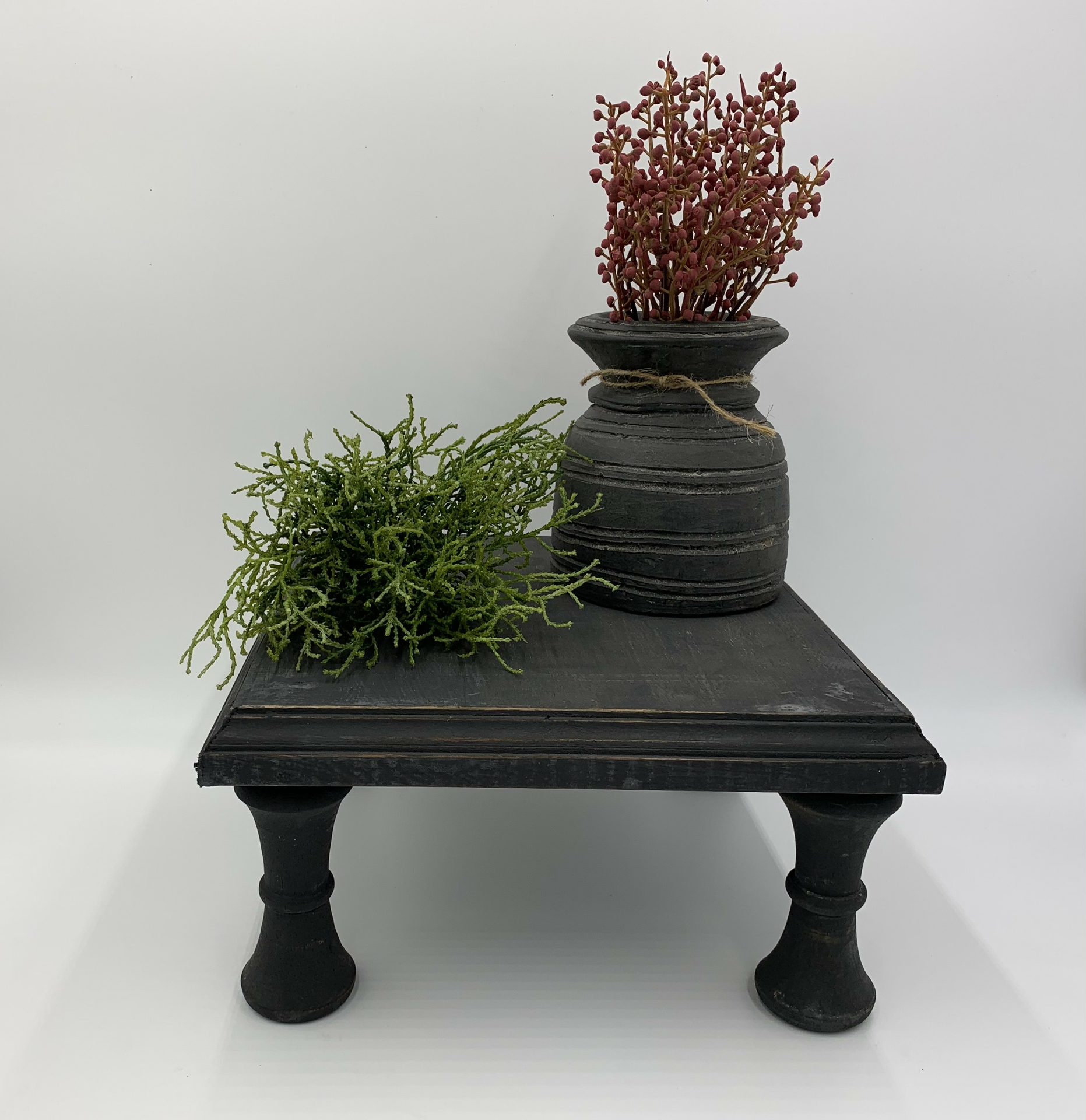 Decoratie plateau vierkant hoge pootjes hout 30x30x15cm vintage grijs bruin plantentafel bajot | 6558991| Home Sweet Home | Stoer & Sober Woonstijl