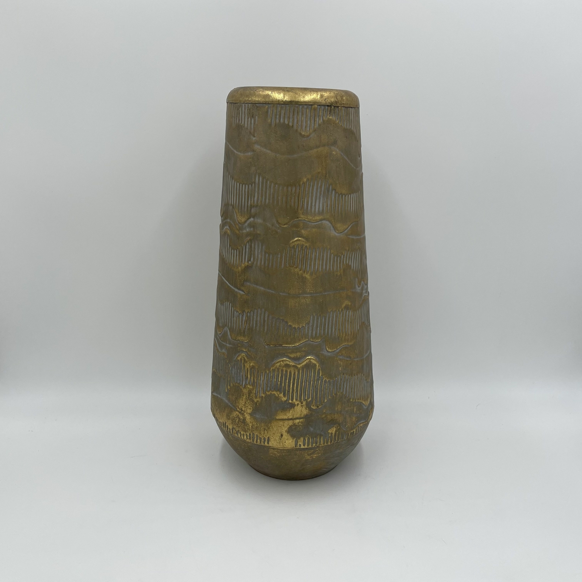 Vaas goud Peggie maat L staal 40,5 x 19 cm | 785156 | Countryfield | Stoer & Sober Woonstijl