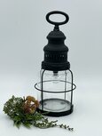 Lantaarn storm lamp hengsel led verlichting batterij zwart 32 x 12,5 cm | 65480 | Home Sweet Home | Stoer & Sober Woonstijl Lantaarn storm lamp hengsel led verlichting batterij zwart 32 x 12,5 cm | 65480 | Home Sweet Home | Stoer & Sober Woonstijl