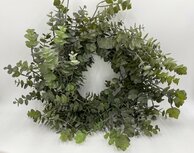 Decoratie Eucalyptus kunstkrans 50 cm groen | 779846 | Home Sweet Home | Stoer & Sober Woonstijl Decoratie Eucalyptus kunstkrans 50 cm groen | 779846 | Home Sweet Home | Stoer & Sober Woonstijl