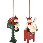 Dekoratief | Hanger winterkindje op brievenbus, resina, 7x4x13cm, set van 2 stuks | A245400 Dekoratief | Hanger winterkindje op brievenbus, resina, 7x4x13cm, set van 2 stuks | A245400