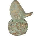 Dekoratief | Vogel op bol, grijs/goud, cement, 14x11x19cm | A250461 Dekoratief | Vogel op bol, grijs/goud, cement, 14x11x19cm | A250461