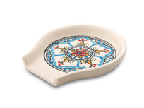 Dishes & Deco Lepelhouder - Mehari 12,5 x 12 cm  - Handbeschilderd Keramiek