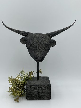 Decoratiebeeld hoofd Schotse hooglander op voet sokkel steen grijs 32,5 x 31,5 cm | 65487 | Home Sweet Home | Stoer & Sober Woonstijl