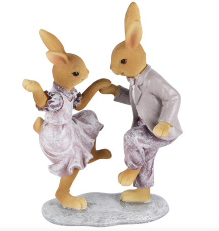 Decoratie beeld konijn dansend koppel paar resina 12x8x17cm paars roze bruin staand | A230251 | Dekoratief Pasen